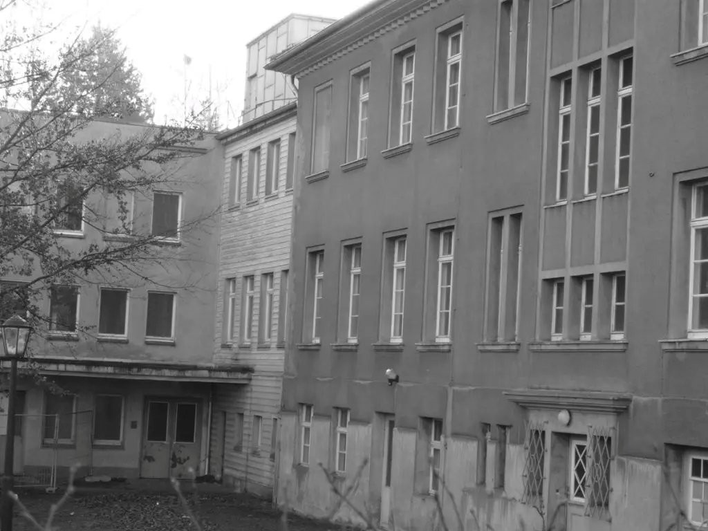 Rückseite unsaniert